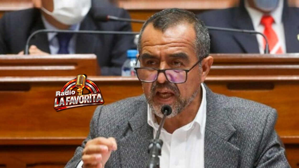 Habla como Senderista, actúa como senderista, procesado por Senderista, defiende senderistas pero dice no ser senderista. Iber Maraví se enfrenta a la prensa al defender la polémica elección de César Tito Rojas.